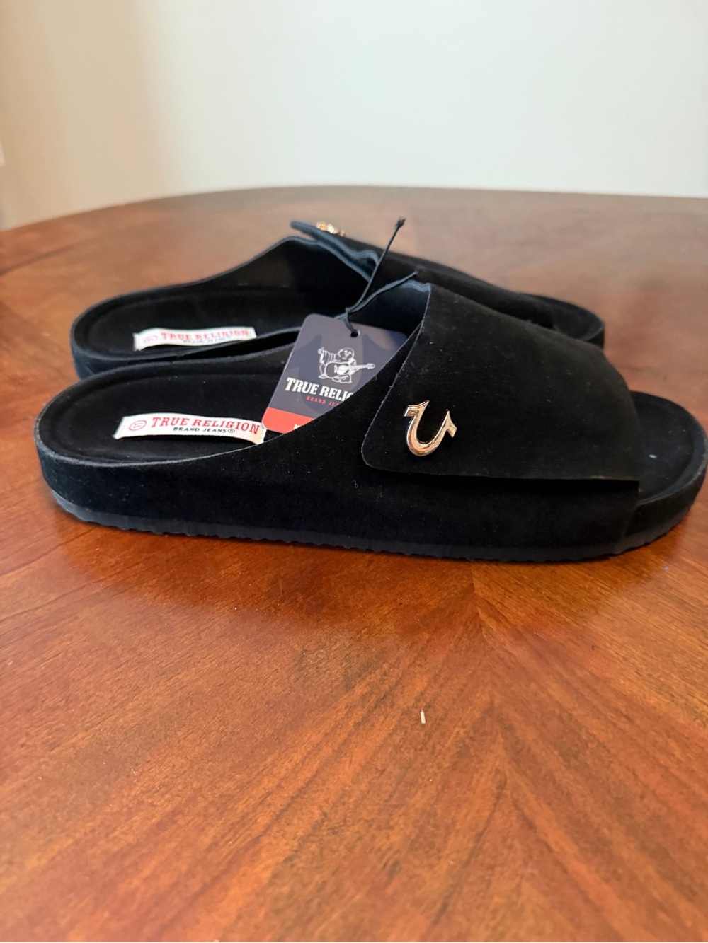 True Religion Billy Slides NEW Faux Suede Slip On Shoes Men’s Size 11 Sandals